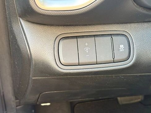 Certified 2023 Hyundai Venue SEL w/ Cargo Package FWD image 13
