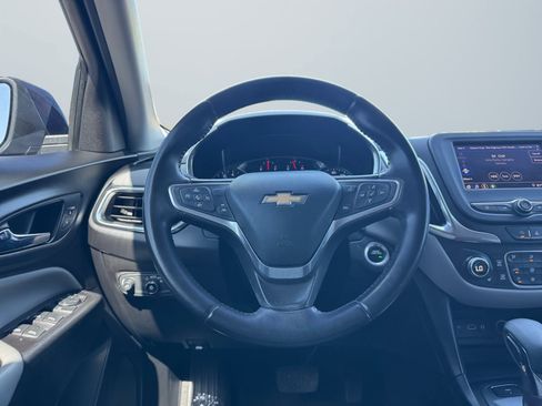 Used 2022 Chevrolet Equinox LT AWD/4WD image 11