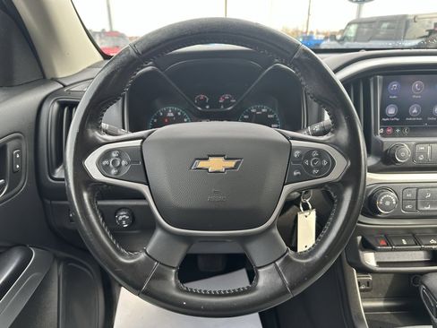 Used 2022 Chevrolet Colorado LT w/ LT Convenience Package image 19