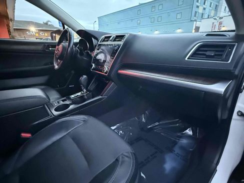 Used 2018 Subaru Outback 2.5i Limited image 46