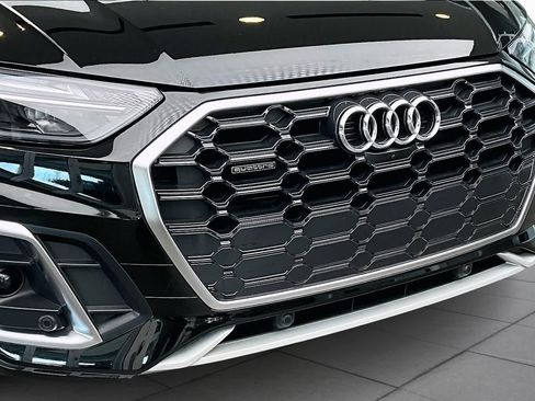 Certified 2025 Audi Q5 2.0T Premium Plus w/ Premium Plus Package AWD/4WD image 32
