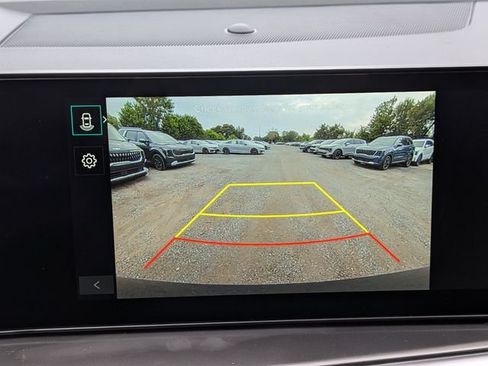 New 2026 Kia Sorento S w/ S Panoramic Sunroof Package FWD image 23