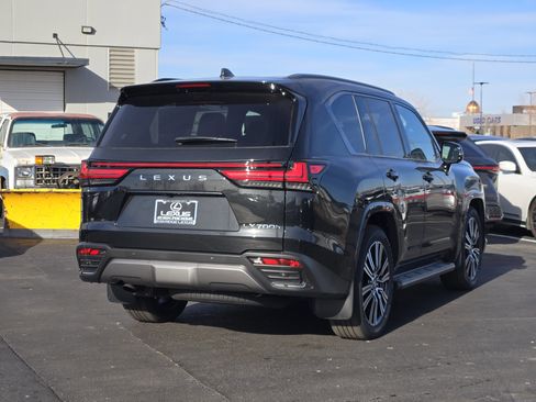 New 2026 Lexus LX 700h Luxury w/ Appearance Package image 4