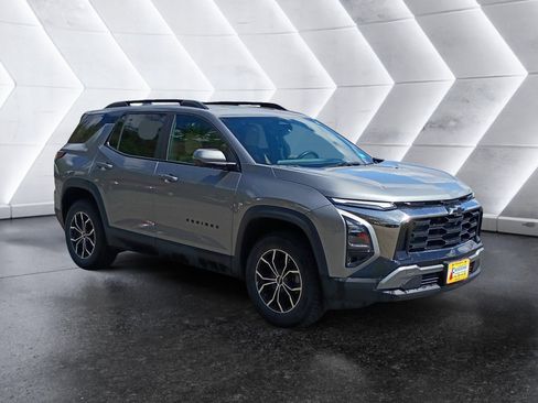 Used 2025 Chevrolet Equinox ACTIV w/ Safety and Technology Package AWD/4WD image 8