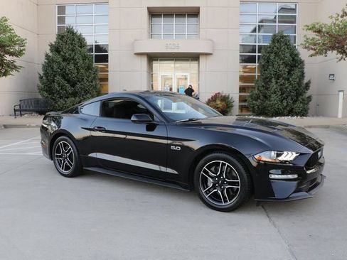 Used 2020 Ford Mustang GT RWD image 1