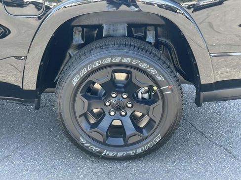 New 2026 RAM 1500 4x4 Crew Cab image 12
