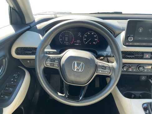 Used 2023 Honda HR-V LX image 12