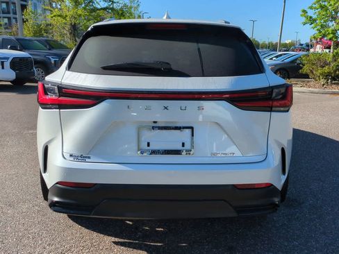 Used 2022 Lexus NX 250 FWD w/ Towing Package (2000 Lbs) image 5