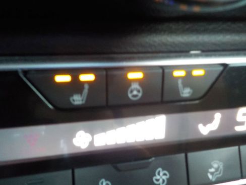 Used 2024 Nissan Sentra SV w/ SV Premium Package image 17