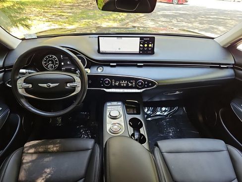 Used 2023 Genesis GV70 2.5T w/ Select Package AWD/4WD image 9