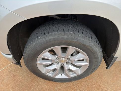 Used 2021 Chevrolet Silverado 1500 Custom w/ Safety Confidence Package RWD image 5