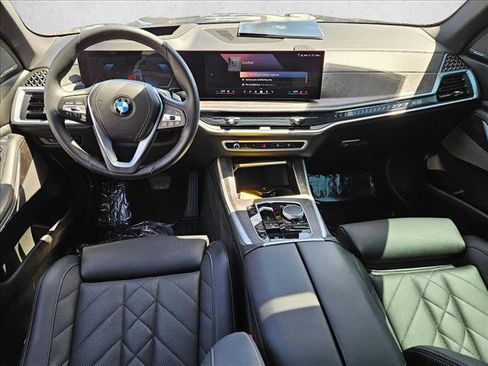 Certified 2025 BMW X5 xDrive40i w/ Premium Package AWD/4WD image 17
