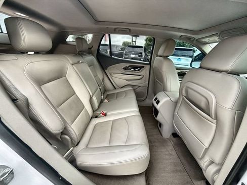 Used 2020 GMC Terrain Denali w/ Denali Premium Package FWD image 26