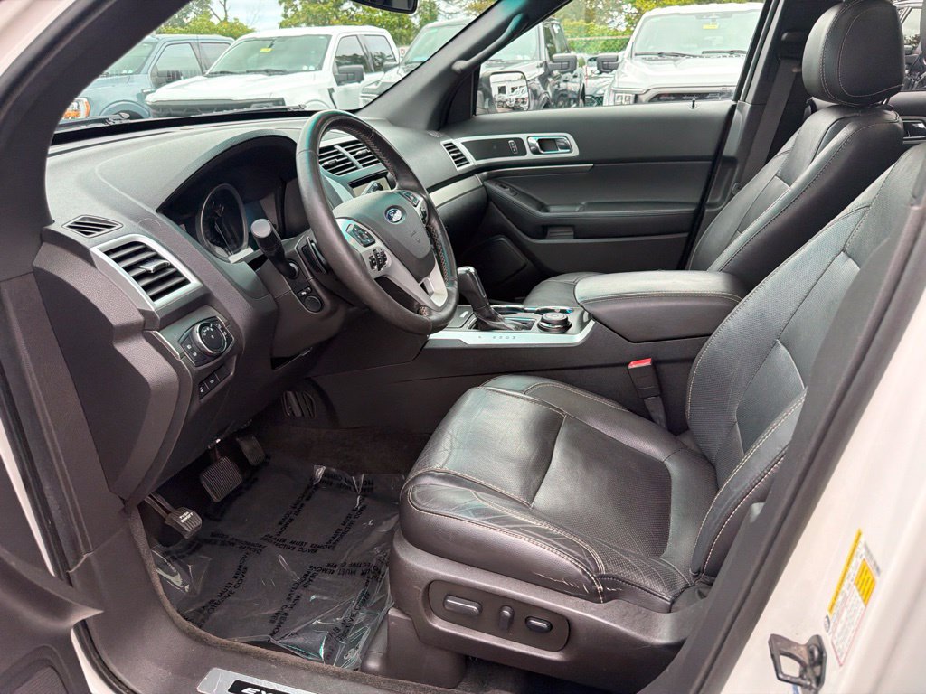 Used 2015 Ford Explorer Sport w/ Equipment Group 401A AWD/4WD image 12