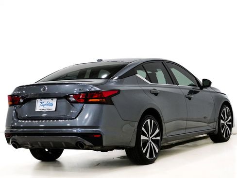 Used 2021 Nissan Altima 2.5 SR w/ SR Premium Package AWD/4WD image 7