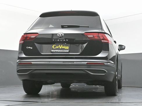 Used 2024 Volkswagen Tiguan S image 53