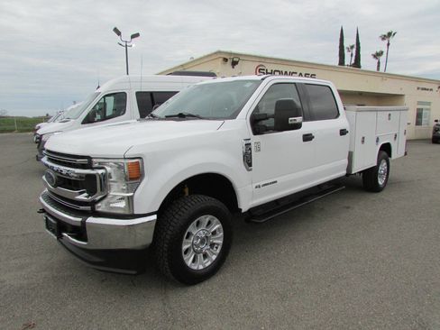 Used 2021 Ford F350 XLT image 4