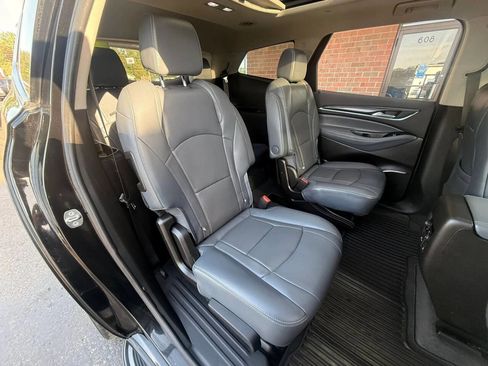 Used 2019 Buick Enclave Premium w/ LPO, Hit The Road Package AWD/4WD image 19