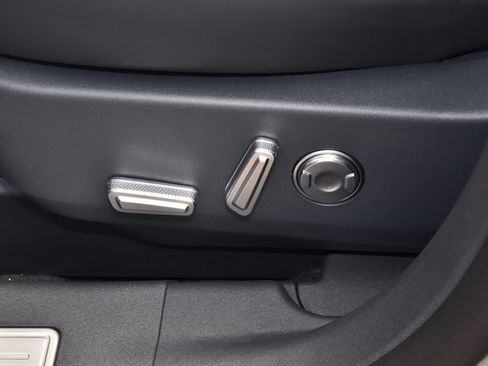 New 2026 Lincoln Nautilus Reserve AWD/4WD image 65