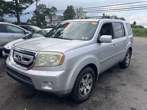 Used 2009 Honda Pilot Touring image 1