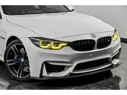 Used 2018 BMW M3 RWD image 2