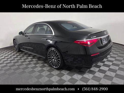 Certified 2022 Mercedes-Benz S 580 4MATIC Sedan image 4