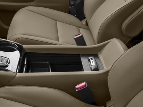 Used 2017 Honda Pilot Touring image 15