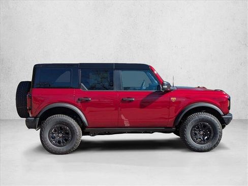 New 2025 Ford Bronco Badlands image 4