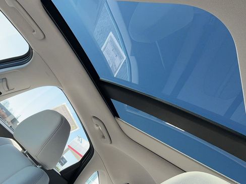 Certified 2021 Hyundai Sonata SEL w/ Convenience Package image 23