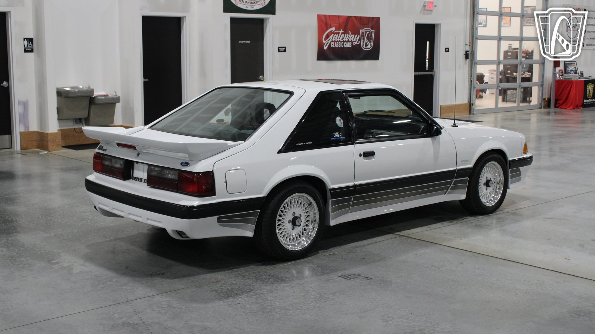 Used 1988 Ford Mustang LX RWD image 16
