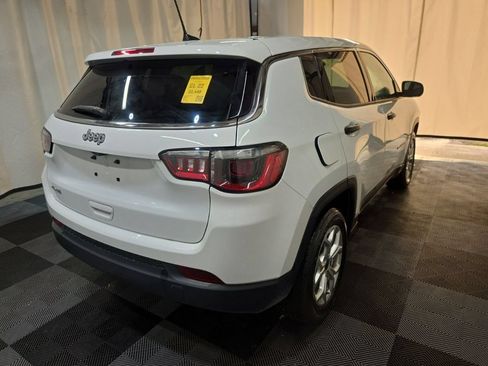 Used 2025 Jeep Compass Sport AWD/4WD image 4