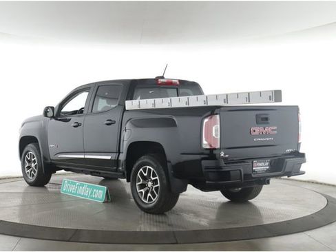 Used 2022 GMC Canyon AT4 AWD/4WD image 8
