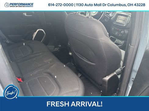 Used 2018 Jeep Renegade Latitude image 15