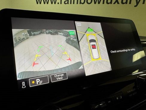 Used 2024 Nissan Armada SL w/ Midnight Edition Package image 15