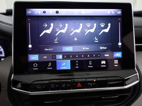 New 2026 Jeep Compass Limited w/ Sun, Sound & Navigation Group image 28