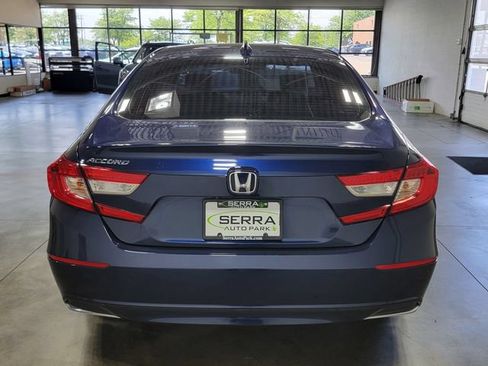 Used 2018 Honda Accord EX image 6