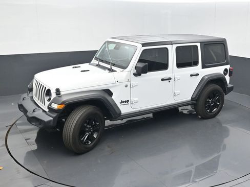 Certified 2019 Jeep Wrangler Unlimited Sport image 39