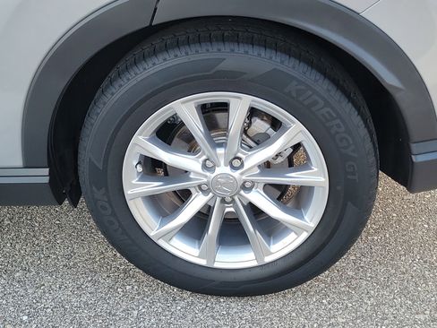 Used 2024 Honda CR-V EX-L image 10