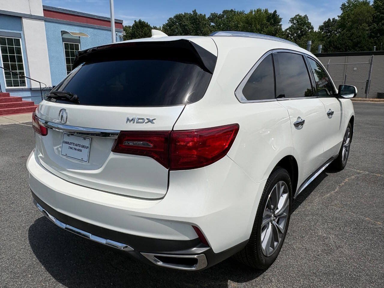 Used 2017 Acura MDX w/ Technology Package AWD/4WD image 6