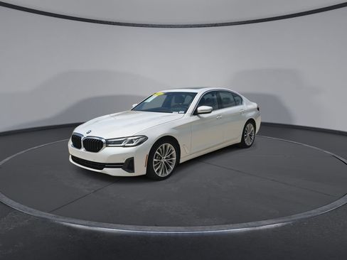 Used 2023 BMW 530i w/ Premium Package RWD image 5