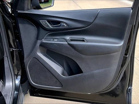 Used 2019 Chevrolet Equinox LT FWD image 24