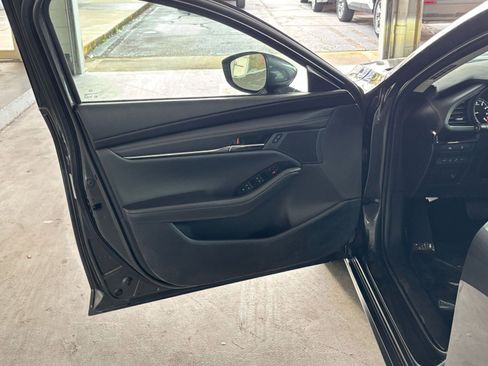 Used 2025 MAZDA MAZDA3 s image 26