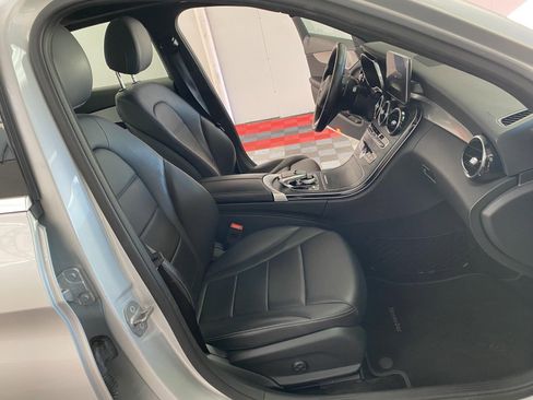 Used 2018 Mercedes-Benz C 300 4MATIC Sedan image 9