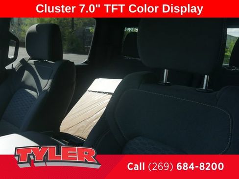 New 2026 RAM 1500 4x4 Crew Cab image 38