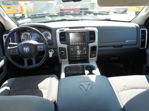 Used 2017 RAM 1500 Big Horn AWD/4WD image 24