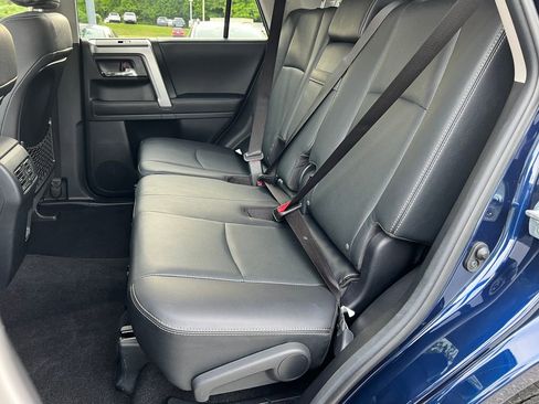Used 2024 Toyota 4Runner Limited AWD/4WD image 19