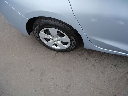 Used 2018 Chevrolet Cruze LS w/ LS Fleet Convenience Package image 33