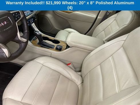 Used 2017 GMC Acadia Denali w/ Technology Package AWD/4WD image 10