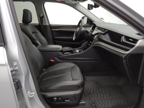 Used 2023 Jeep Grand Cherokee 4WD 4xe w/ Luxury Tech Group II image 21
