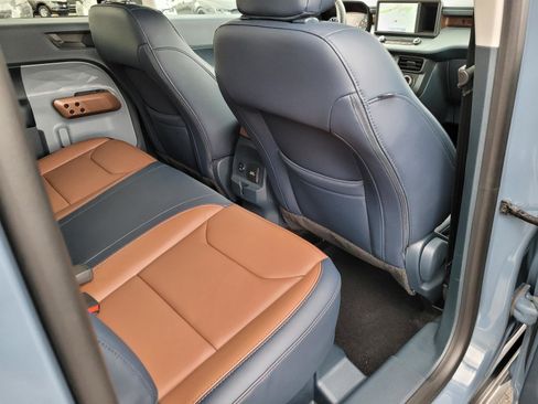 Used 2024 Ford Maverick Lariat image 19